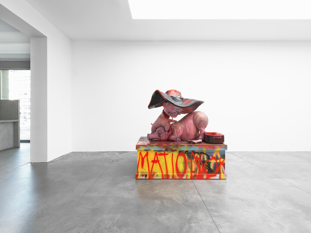 paul mccarthy 一系列雕塑作品在布鲁塞尔展出