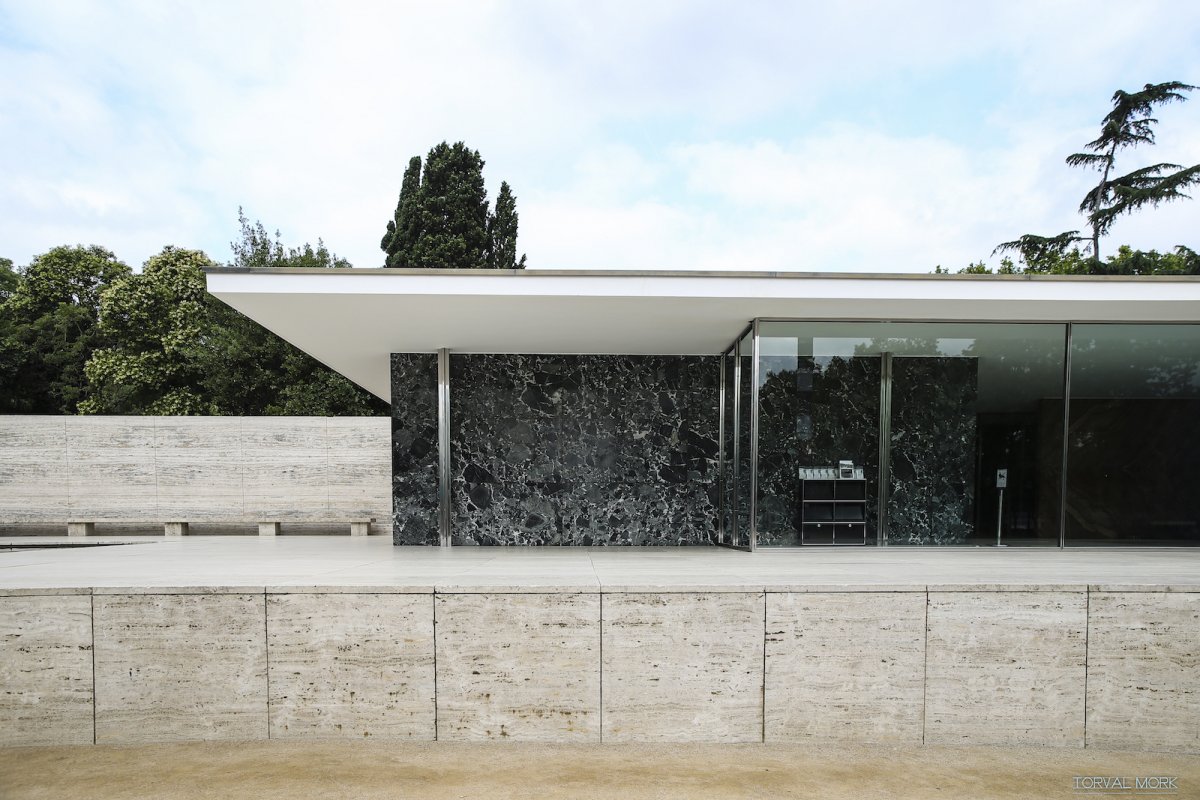密斯·凡德罗|现代主义构筑的巴塞罗那德国馆