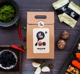 黑蒜产品全套系列—独头和多瓣黑蒜盒装实景拍摄