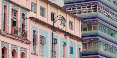 《多彩古巴》：摄影师捕捉糖果色的古巴建筑