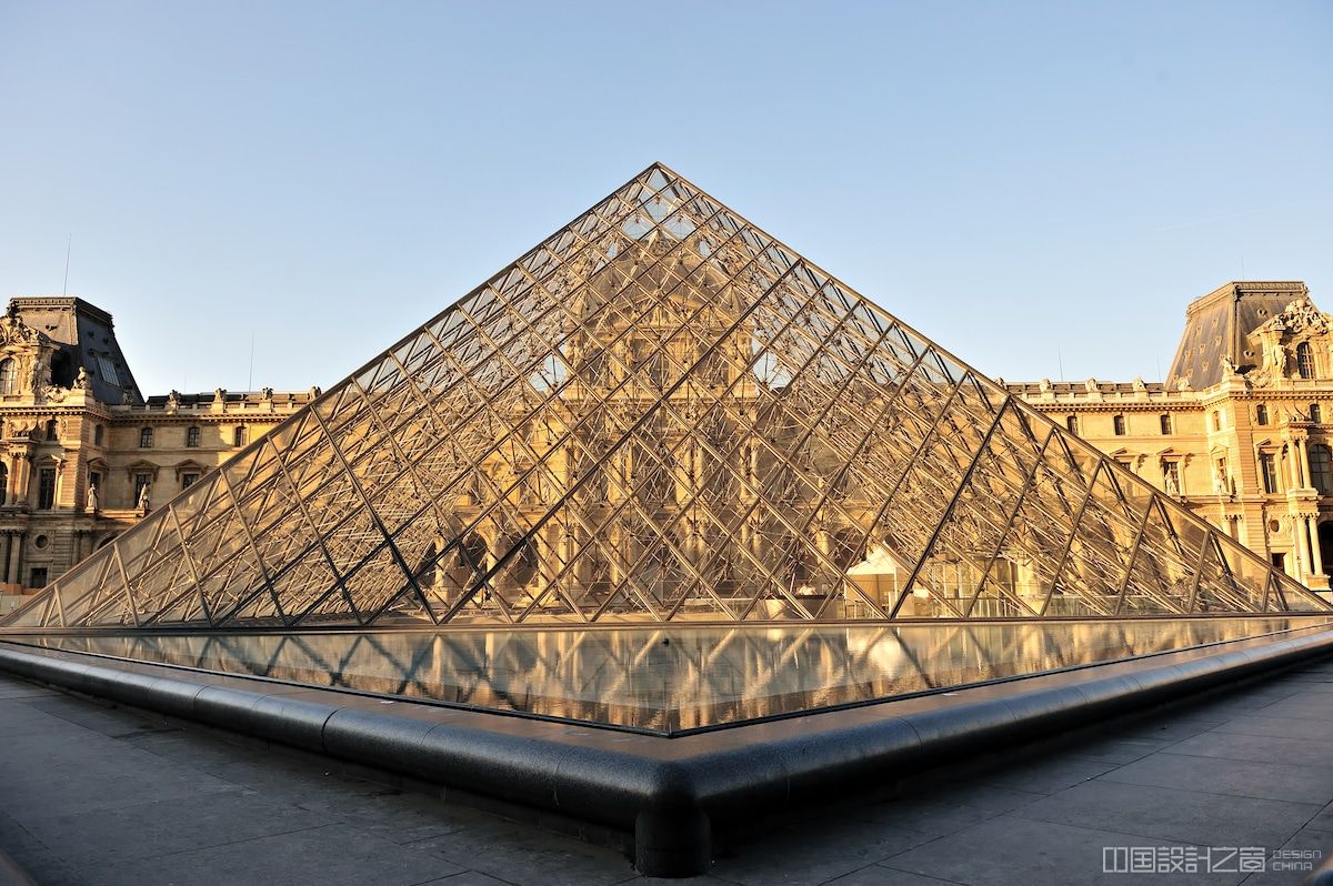 the grand louvre pyramid by i.m. pei