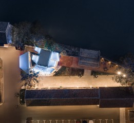 上海云间粮仓 “人民河畔悬浮的太空盒”LILITH莉莉斯小屋