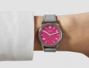 Nomos推出了兩款多樣顏色的手表