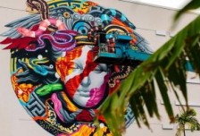 洛杉磯街頭藝術家Tristan Eaton對美杜莎的標志性詮釋相關圖片