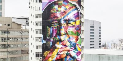 街头艺术家Eduardo Kobra 用壁画致敬的相关图片