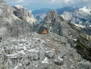 阿爾卑斯山令人驚嘆的木制小屋