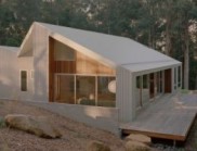 鐵桉木屋 / Klaus Carson Studio