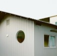 双屋顶房屋 / Studio Tngtetshiu
