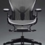 经典设计的绿色转身：Aeron 椅子对海洋塑料问题