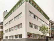 圣尤拉利亞學校改造設計：應對三重挑戰的工業化系統方案