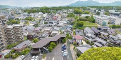 住宅區(qū) Ecoplan Corporation 小型辦公樓設(shè)計：以田野工作元素為