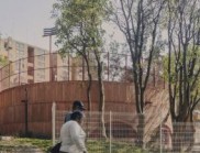 不平坦場地的居住解法：INFONAVIT 圣達菲住房單元的地形適配設計