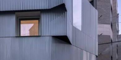 重塑空間流動：小型城市房屋的結構與動線設計