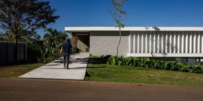 依山融林：Casa Balan?o 陡峭地塊的的相關圖片