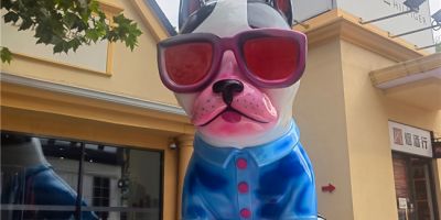 藝術(shù)賦能寵物友好: 狗哥雕塑“WAIW的相關(guān)圖片