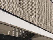 煥新公共戲劇空間：卡茲溫市政劇院的 “黑匣子” 式設(shè)計(jì)與功能落