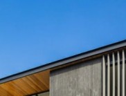 擁抱綠意：舊金山住宅的 U 形庭院圍合設計