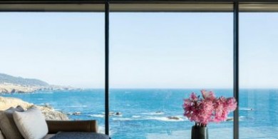 一個調諧到光、聲音和感官的海洋牧場住宅